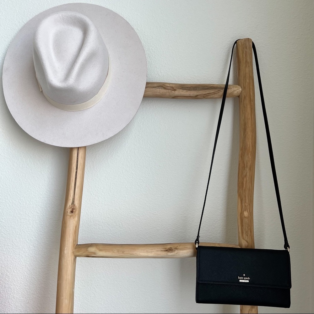 Kate Spade Crossbody Wallet
